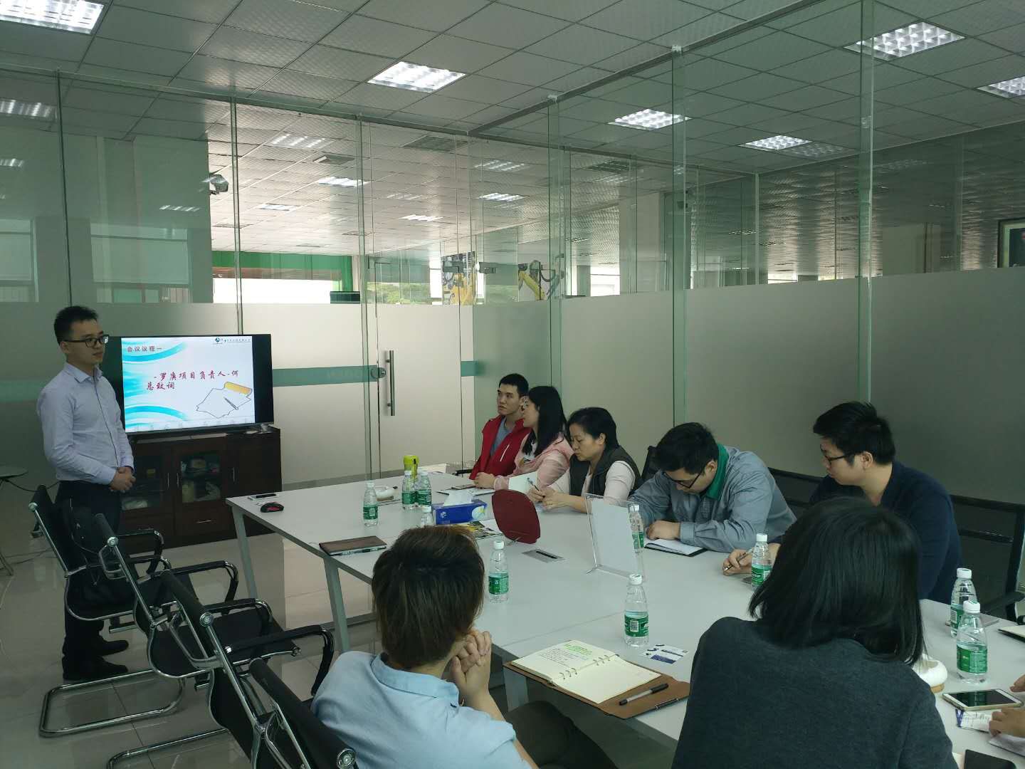 祝贺罗庚机器人签约顺景压球官方网站-压球yaqiu（中国）